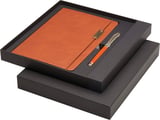 Hovedminiatyrbilde av Brun Luxe Legato A5 Notatbok med Rollerpenn Gavesett