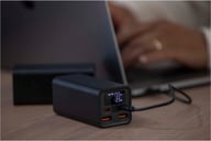 Miniatyrbilde 9 av Solid svart Acamar 20.000 mAh Resirkulert RCS Aluminium Powerbank