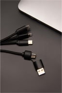 Miniatyrbilde 4 av Solid svart SCX.design C14 15 W 5-i-1 Ladekabel