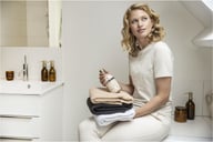 Miniatyrbilde 6 av Melert rav WELLmark Let 's Get Cozy 650 g Sedertreduft  Duftlys