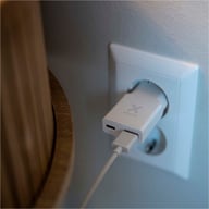 Miniatyrbilde 5 av Hvit Xtorm XG2SL033 Go2 SlimLine 33 W Lader