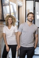 Miniatyrbilde 4 av Hvit Elevate Somoto kortermet t-skjorte med V-hals for dame