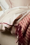 Miniatyrbilde 2 av 2-15-5018553 Sagaform Ulli Bordeaux Ullpledd