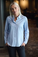 Miniatyrbilde 3 av Black J. Harvest & Frost Indigo Bow 132 Contemporary Fit Skjorte Dame