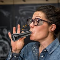 Miniatyrbilde 2 av 25-47-drb-5931 Oren Oppladbar Mini LED-lommelykt med Fløyte