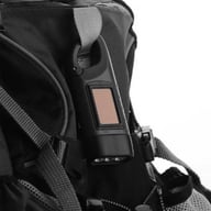 Miniatyrbilde 3 av 25-47-drc-7134 Vela Resirkulert Plast Lykt med Solcellepanel og Sveiv