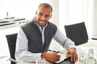 Miniatyrbilde 2 av Koks Brook Taverner Lincoln Vest Cardigan (H)