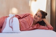 Miniatyrbilde 7 av Soft White/Black Westford Mill 140 g/m2 Bomull Gaveposer med Snøring