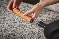 Miniatyrbilde 5 av Sort Fiskars Norden Støpejernspanne