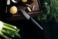 Miniatyrbilde 1 av Sort Fiskars Taiten Kokkekniv liten 13 cm