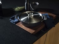 Miniatyrbilde 3 av Sort Fiskars Taiten Ovnsform m/lokk