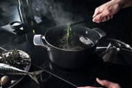 Miniatyrbilde 3 av Sort Fiskars Taiten Gryte 3,5L m/lokk