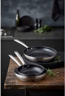 Miniatyrbilde 1 av Stål Pillivuyt Gourmet Roya Resirkulert Stål 2 deler Stekepannesett