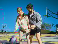 Miniatyrbilde 10 av Beige iqoniq Logan Resirkulert Polyester Lettvektsjakke