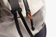 Miniatyrbilde 4 av Beige Bellroy Lite Duffel Bag