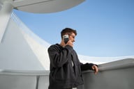 Miniatyrbilde 3 av Svart Anker MagGo QI2 10.000 mAh Magnetisk Powerbank med Stativ