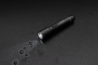 Miniatyrbilde 5 av Svart GearX RCS Resirkulert Aluminium USB-oppladbar 3 W Lommelykt