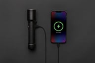 Miniatyrbilde 4 av Svart GearX RCS Resirkulert Aluminium USB-oppladbar Tung 10 W Lommelykt