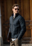 Miniatyrbilde 1 av Navy Nimbus Lindenwood Quiltet Jakke