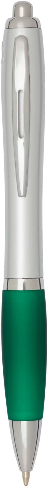 Hovedproduktbilde for Grønn Nash RCS kulepenn i resirkulert plast med sølvfarget pennekropp og farget grep (svart blekk)