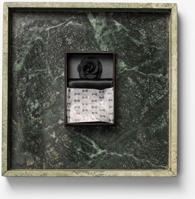 Hovedproduktbilde for Black J. Harvest & Frost Gaveboks Hankie & Cufflinks