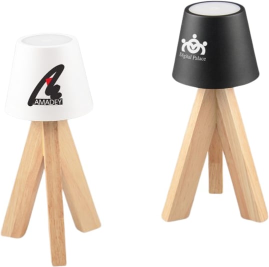 Hovedproduktbilde for 25-47-dra-4010 Margun Oppladbar Bordlampe med Trestativ