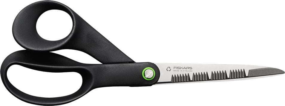 Hovedproduktbilde for Sort Fiskars FF Renew Kjøkkensaks 21 cm