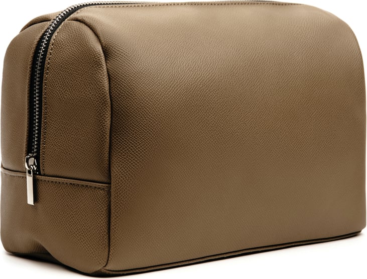 Hovedproduktbilde for Brun Vinga Bermond RCS Resirkulert PU Toalettmappe