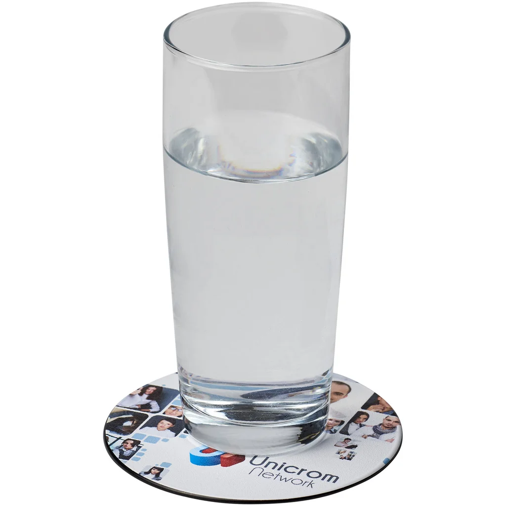 Hovedproduktbilde for Solid svart Brite-Mat® Resirkulert Rund Glassbrikke