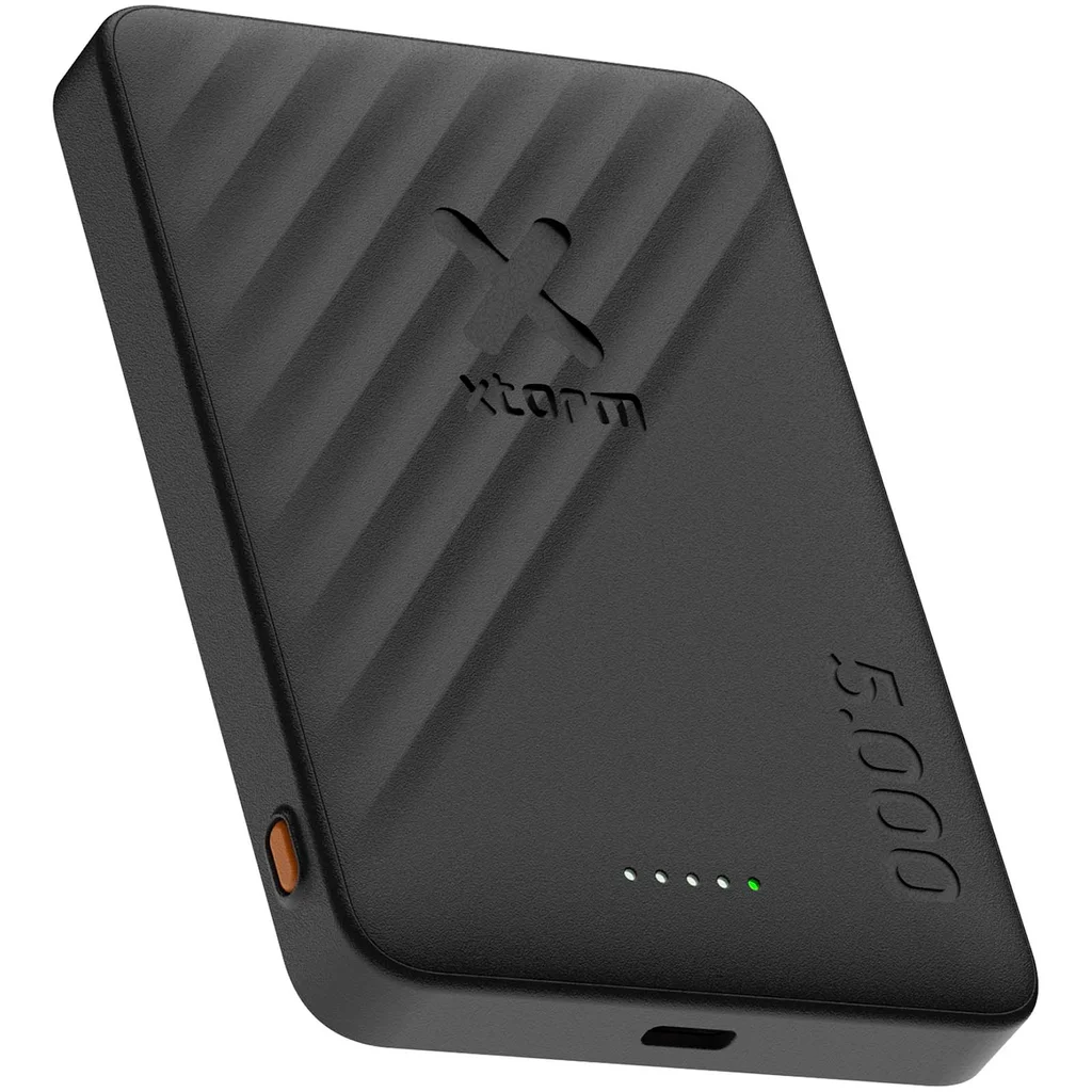 Hovedproduktbilde for Solid svart Xtorm Go2 5000 mAh 15W Magnetisk Powerbank