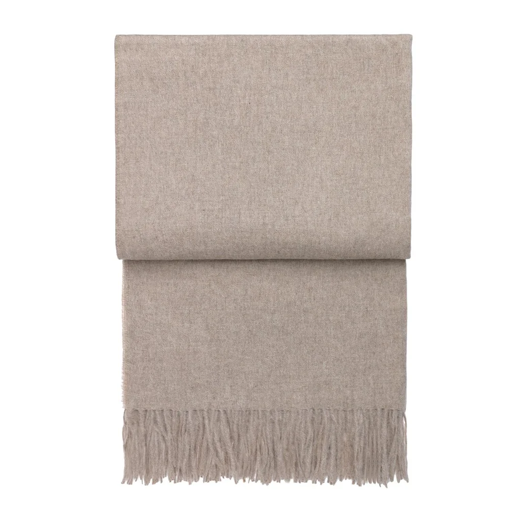 Hovedproduktbilde for Beige Elvang Classic Alpakkaull Pledd