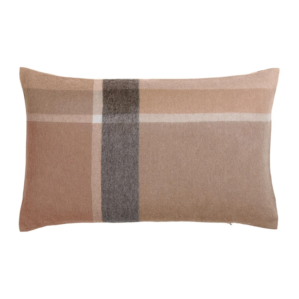 Hovedproduktbilde for Beige Elvang Manhattan Alpakkaull 40x60 cm Putetrekk