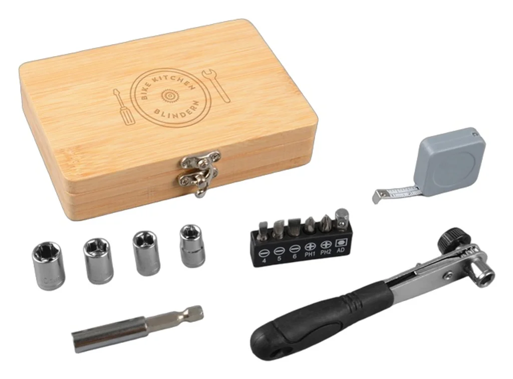 Hovedproduktbilde for 25-47-drb-5980 Ethan 13-i-1 Skrutrekkersett i Bambuskasse