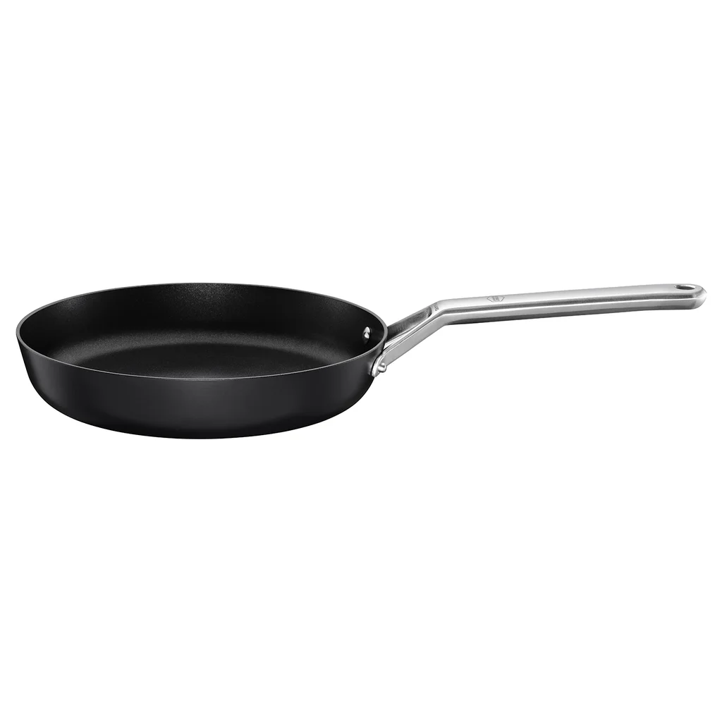 Hovedproduktbilde for Sort Fiskars Taiten Stekepanne