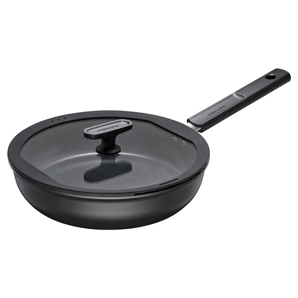 Hovedproduktbilde for Sort Fiskars Hard Face Resirkulert Aluminium 26 cm Non-stick Traktørpanne med Lokk