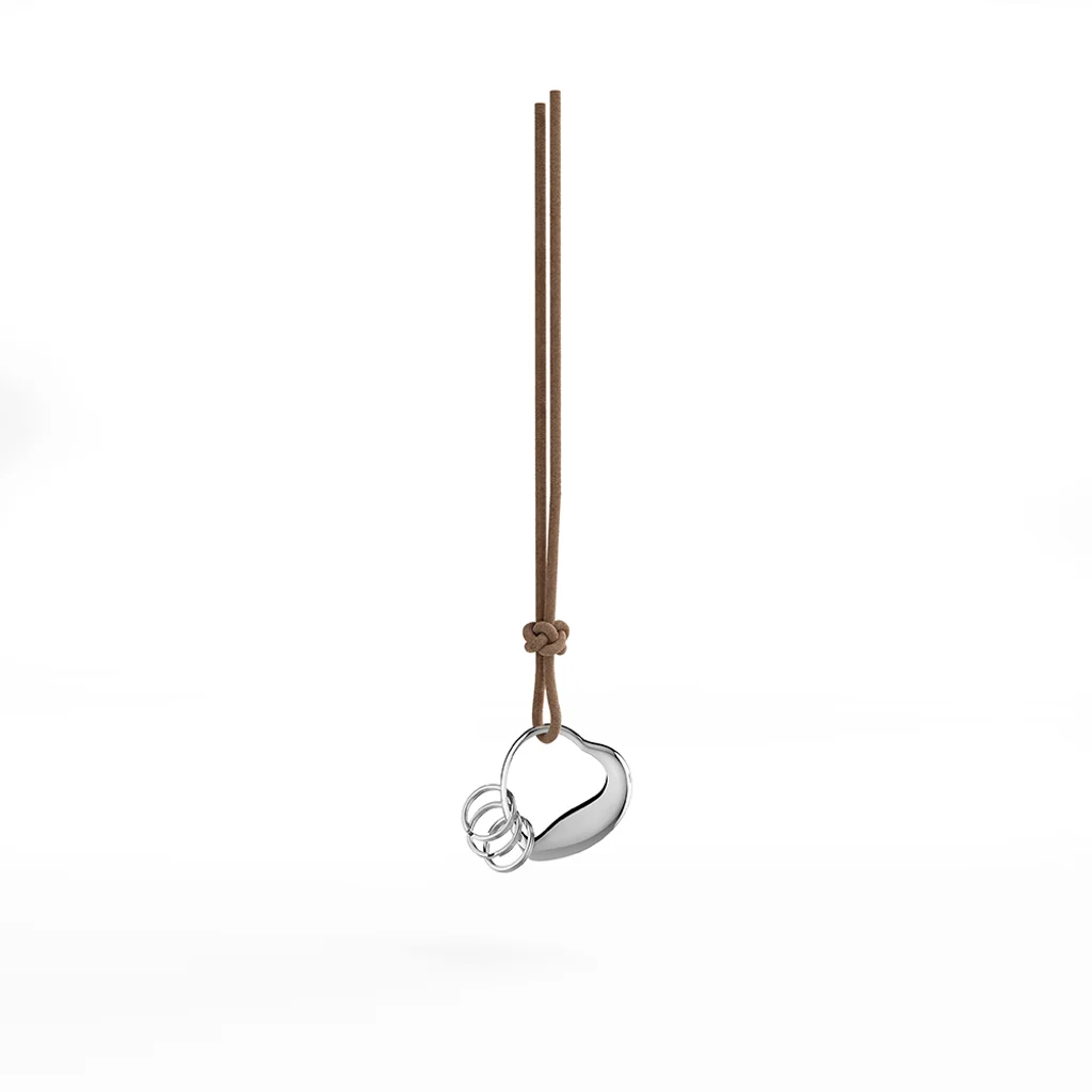 Hovedproduktbilde for Stål Georg Jensen Heart Hjerteformet Nøkkelring med Skinnsnor
