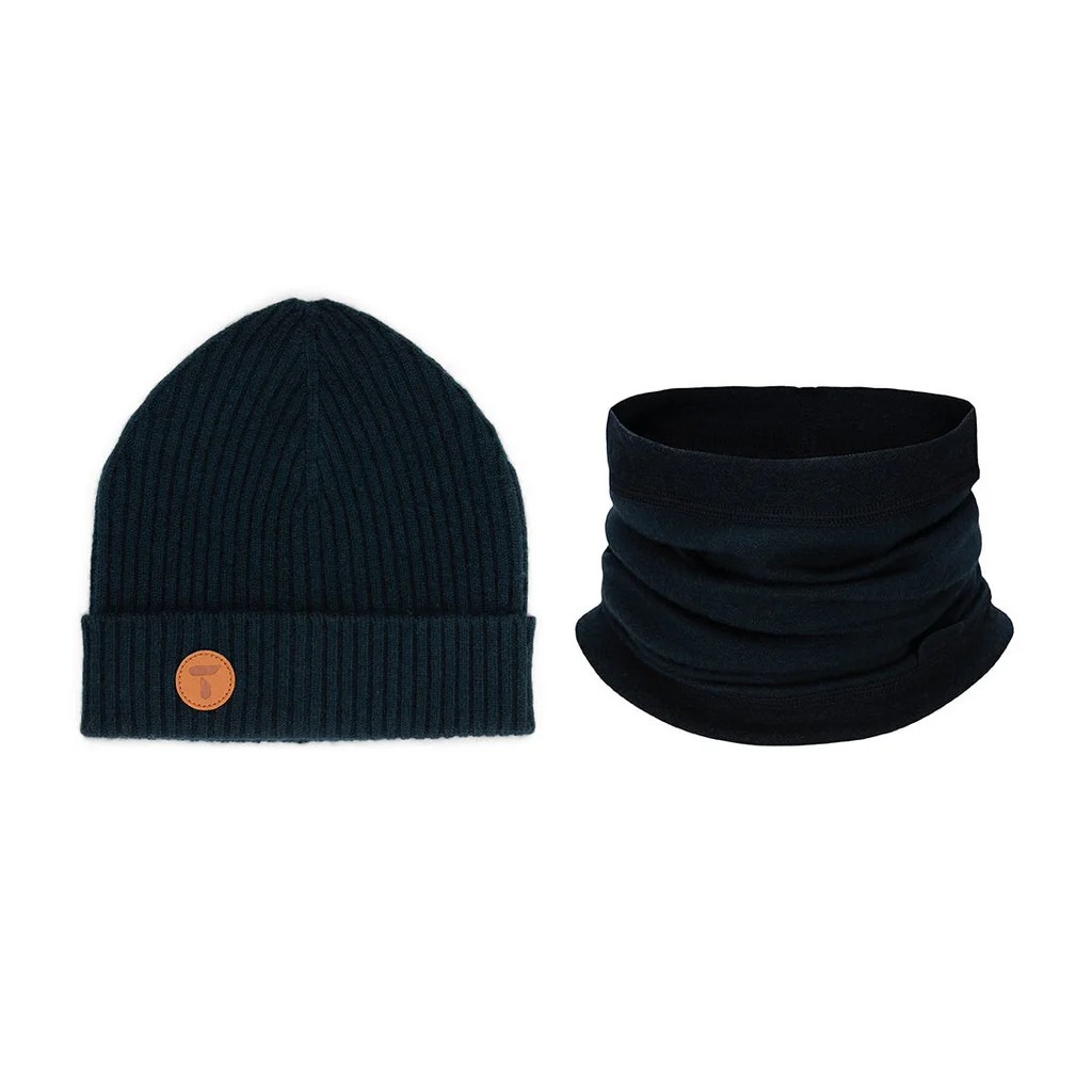 Hovedproduktbilde for Sky Captain Tufte Wear Raven Merinoull Lue & Bambull Hals Gavesett