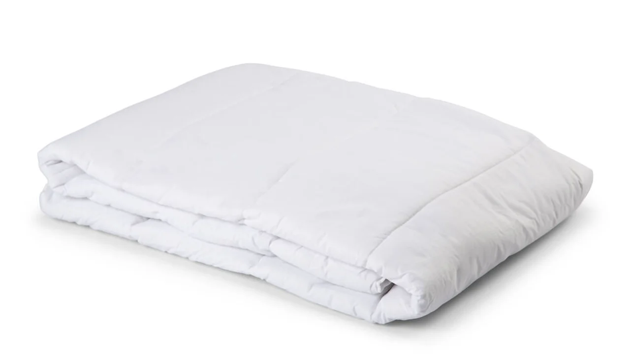 Hovedproduktbilde for White Queen Anne Bomull og Polyester Lett Dyne