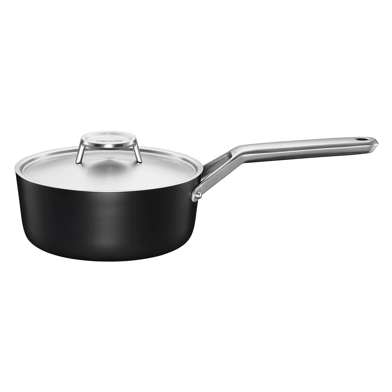 Hovedproduktbilde for Sort Fiskars Taiten 1,6L Kasserolle med Lokk