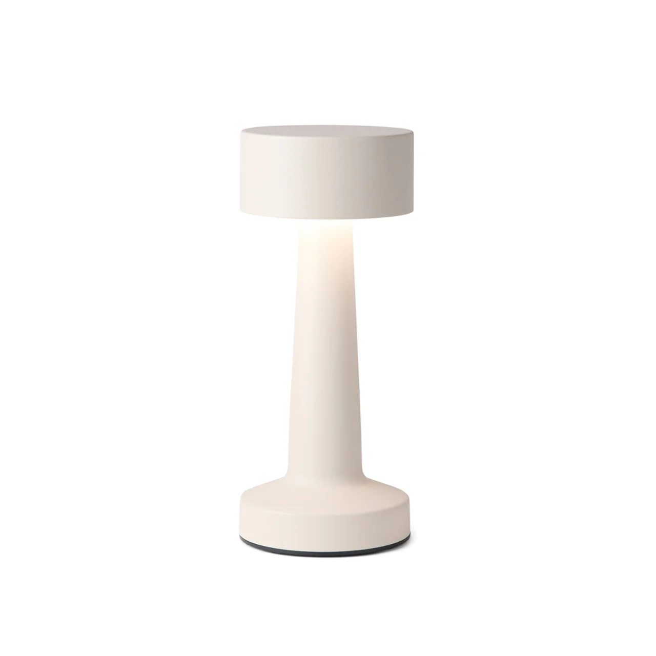 Hovedproduktbilde for Beige Vinga Maris RCS Resirkulert Plast Bordlampe