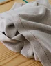 Miniatyrbilde 3 av Beige Elvang Écru Highland Baby Alpakkaull og Saueull Pledd