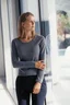 Miniatyrbilde 4 av Black J. Harvest & Frost Merino U-hals Strikkegenser Dame
