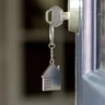 Miniatyrbilde 1 av 30 x 30 mm Furuhaug Metall Nøkkelring i Eget Design