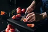 Miniatyrbilde 2 av Sort Fiskars Taiten Titan 10 cm Grønnsakskniv