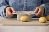 Miniatyrbilde 17 av Humus Rosti Classic Rustfritt Stål Hasselback-skjærer