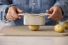 Miniatyrbilde 18 av Humus Rosti Classic Rustfritt Stål Hasselback-skjærer