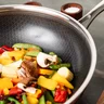 Miniatyrbilde 7 av 58-267-5740007827556 Gladkokken Hybrid Rustfritt Stål Ø28 Slipp-Lett Wok