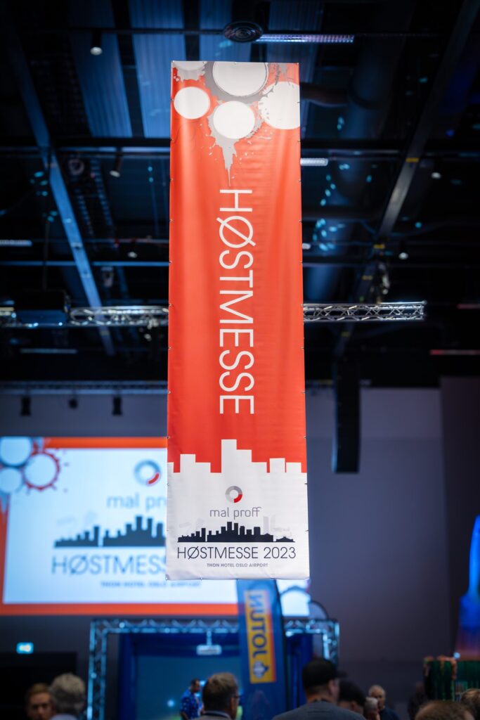 Mal Proff roll-up-banner på Høstmesse – levert av Norgesprofil